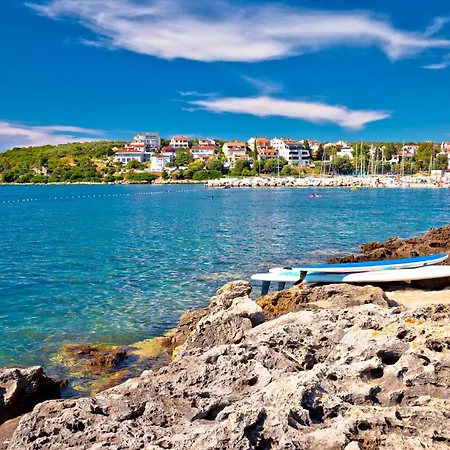Daire Two-bedroom Near Sea 1 Pula