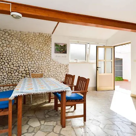 Apartment Two-bedroom Near Sea 1 *