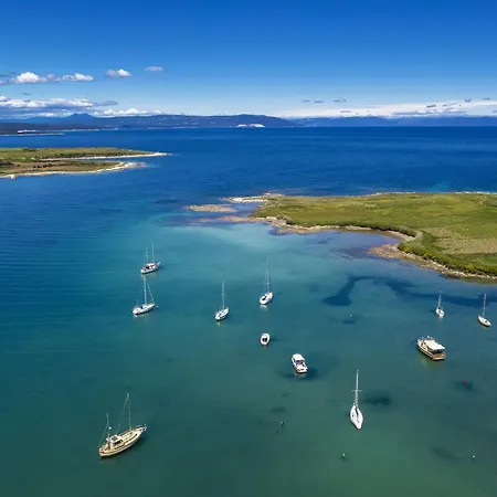 Apartman Two-bedroom Near Sea 1