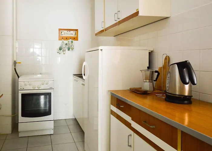 Appartamento Two-bedroom Near Sea 1 Pola