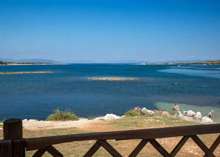 Two-bedroom Near Sea 1 Pola