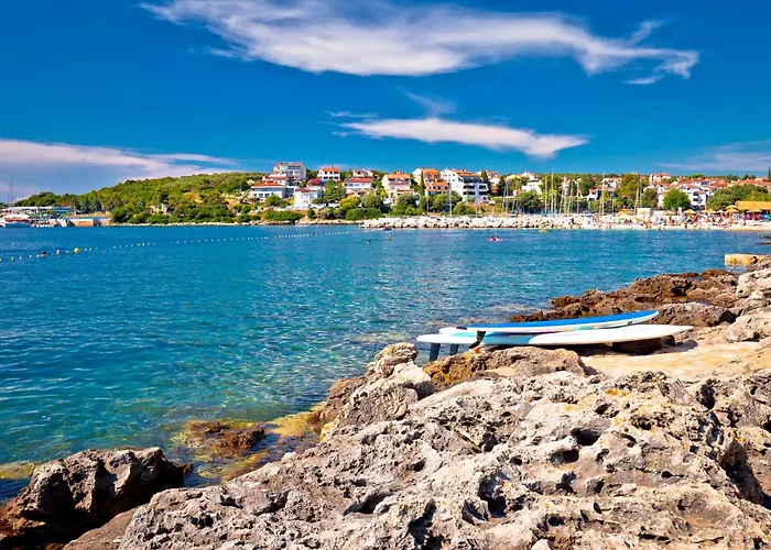 Appartamento Two-bedroom Near Sea 1 Pola